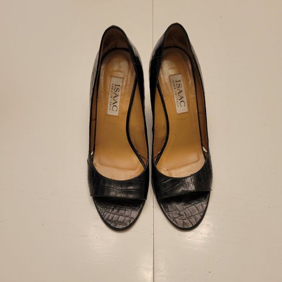 Isaac Mizrahi Black Peep Toe Heels - Picture 1 of 4